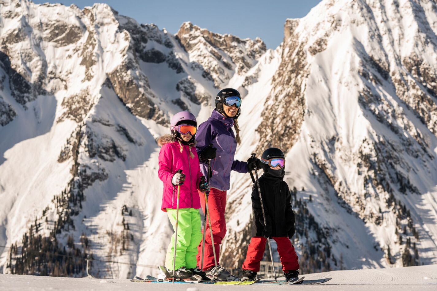 Skifahren mit der Familie in der Ferienregion Mayrhofen-Hippach