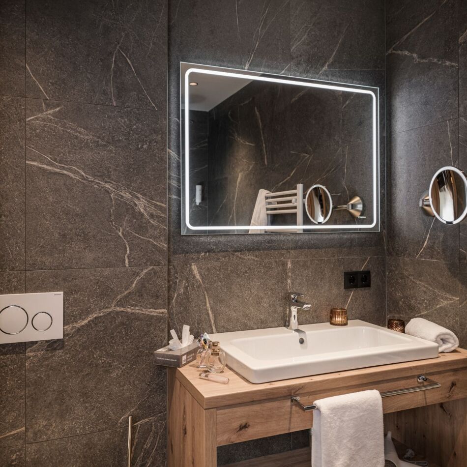 Badezimmer im Apartment Penken im Schrofenblick Alpen Resort