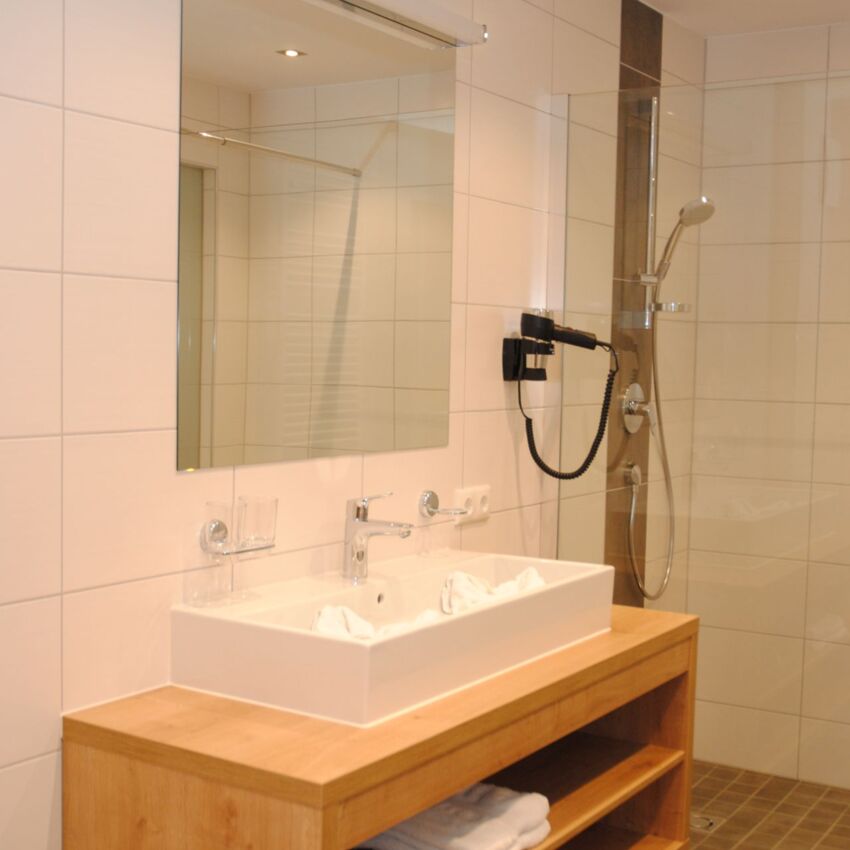 Badezimmer im Apartment Horberg im Schrofenblick Alpen Resort